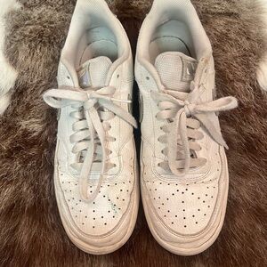 Nike Courtvision‎ Holographic Swoop Size 10